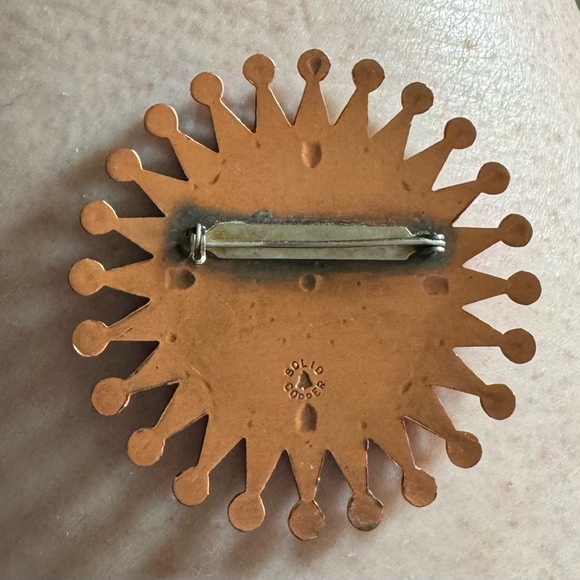 Solid Copper Brooch - Picture 2 of 2